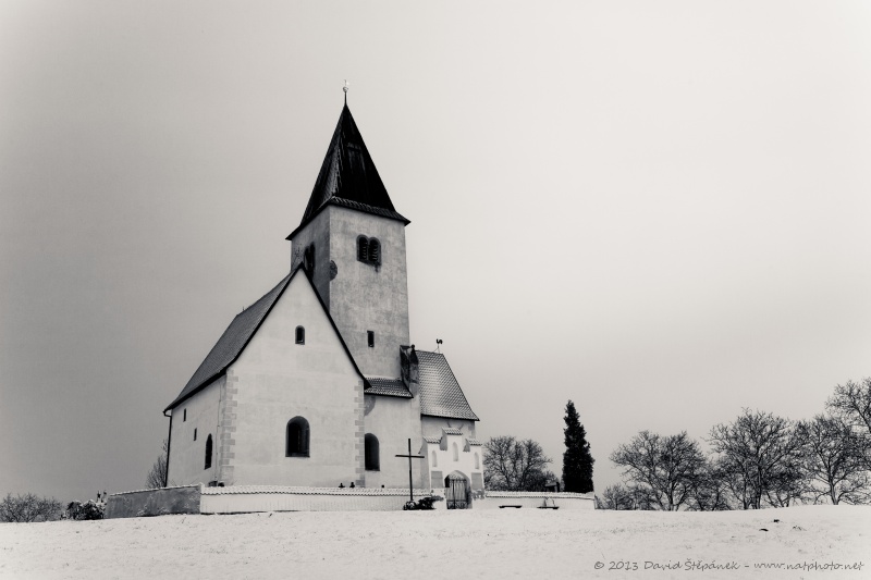 kostel sv.Jakuba a Filipa na Chvojně u Konopiště