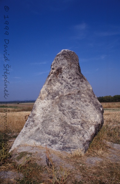 menhir u Drahomyšle